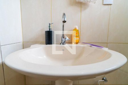 Casa à venda com 200m², 3 quartos e 4 vagasBanheiro da Suíte Detalhe