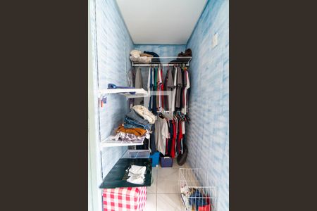 Casa à venda com 200m², 3 quartos e 4 vagasCloset da suíte