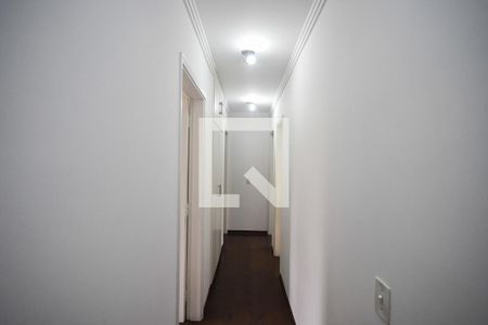 Corredor de apartamento para alugar com 3 quartos, 130m² em Vila Andrade, São Paulo