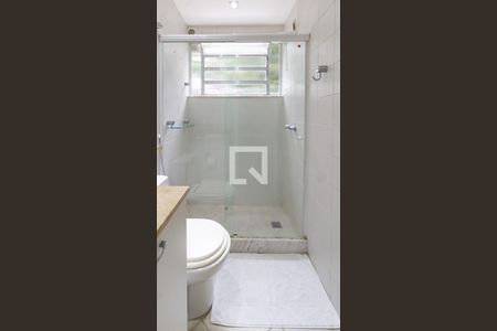 Banheiro da suíte de apartamento para alugar com 1 quarto, 36m² em Leblon, Rio de Janeiro