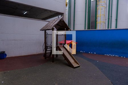 Apartamento para alugar com 42m², 2 quartos e 1 vaga Apartamento para alugar com 42m², 2 quartos e 1 vagaÁrea comum - Playground