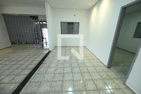 Sala de casa para alugar com 3 quartos, 150m² em Setor Novo Horizonte, Goiânia
