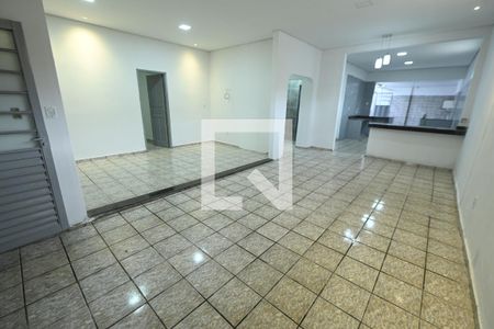 Sala de casa para alugar com 3 quartos, 150m² em Setor Novo Horizonte, Goiânia