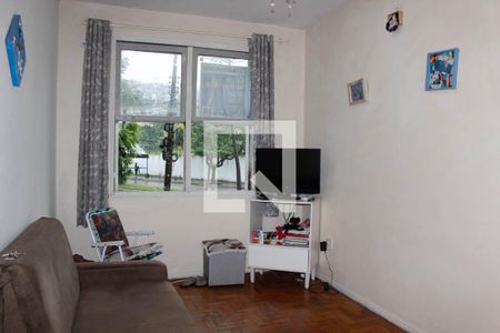 Sala de apartamento para alugar com 1 quarto, 30m² em Cavalhada, Porto Alegre