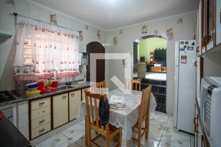 Casa à venda com 180m², 3 quartos e 2 vagasCozinha