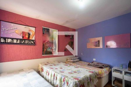 Casa à venda com 180m², 3 quartos e 2 vagasQuarto Suíte 2