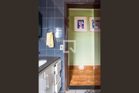 Casa à venda com 180m², 3 quartos e 2 vagasBanheiro da Suíte 2