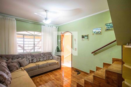 Sala de TV de casa à venda com 3 quartos, 180m² em Piraporinha, Diadema