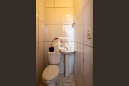 Casa à venda com 180m², 3 quartos e 2 vagasLavabo