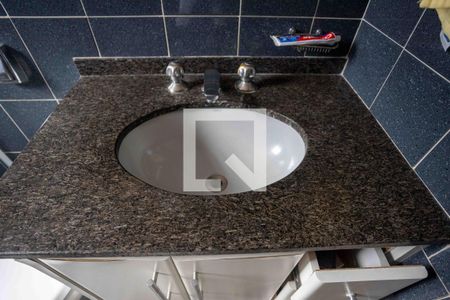 Casa à venda com 180m², 3 quartos e 2 vagasBanheiro da Suíte 2