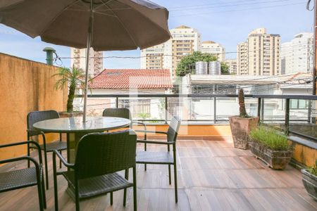Sacada de casa à venda com 4 quartos, 311m² em Alto da Lapa, São Paulo