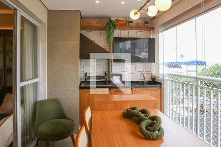 Varanda Gourmet de apartamento à venda com 3 quartos, 76m² em Vila Romana, São Paulo