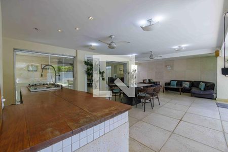 Casa de condomínio para alugar com 500m², 4 quartos e 3 vagas Casa de condomínio para alugar com 500m², 4 quartos e 3 vagasÁrea de Lazer