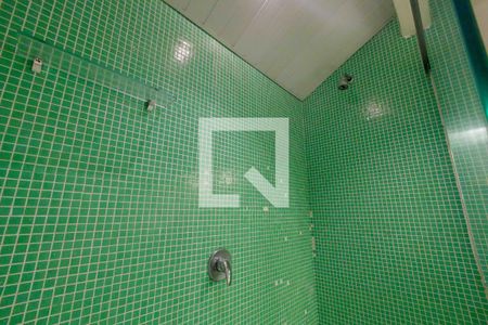 Casa de condomínio para alugar com 500m², 4 quartos e 3 vagas Casa de condomínio para alugar com 500m², 4 quartos e 3 vagasBanheiro do Sótão