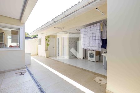 Casa de condomínio para alugar com 500m², 4 quartos e 3 vagas Casa de condomínio para alugar com 500m², 4 quartos e 3 vagasÁrea de Serviço