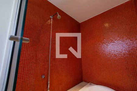 Casa de condomínio para alugar com 500m², 4 quartos e 3 vagas Casa de condomínio para alugar com 500m², 4 quartos e 3 vagasBanheiro da Suíte 2