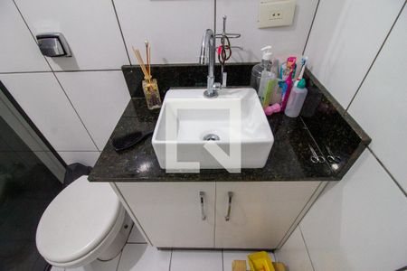 Detalhe Banheiro da Suíte de apartamento para alugar com 2 quartos, 66m² em Vila Tijuco, Guarulhos