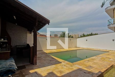 Casa à venda com 660m², 4 quartos e 8 vagasÁrea externa