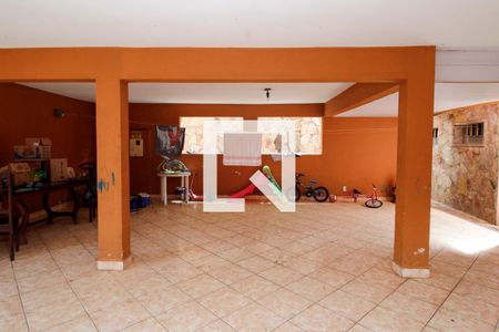 Casa à venda com 648m², 5 quartos e 5 vagasÁrea Externa