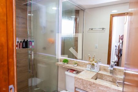 Casa à venda com 180m², 3 quartos e 3 vagasBanheiro da Suíte