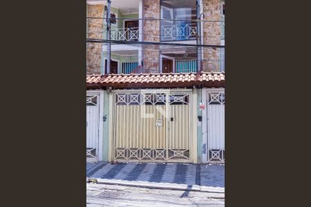 Casa à venda com 180m², 3 quartos e 3 vagasFachada