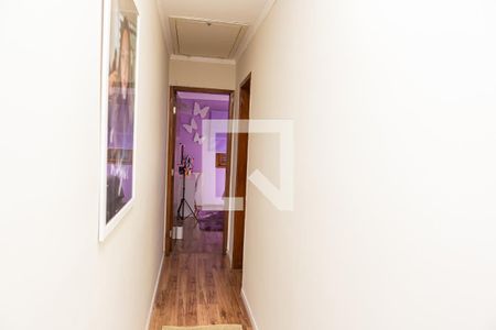 Casa à venda com 180m², 3 quartos e 3 vagasCorredor