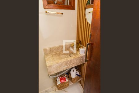 Casa à venda com 180m², 3 quartos e 3 vagasLavabo