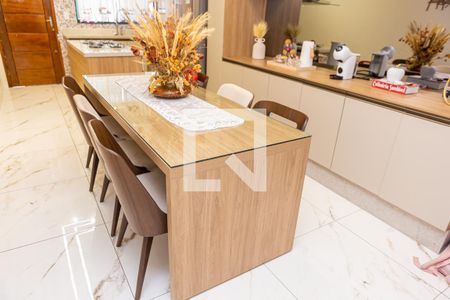 Casa à venda com 180m², 3 quartos e 3 vagasCozinha