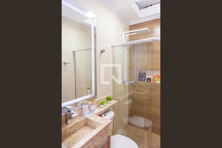 Casa à venda com 180m², 3 quartos e 3 vagasBanheiro