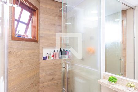 Casa à venda com 180m², 3 quartos e 3 vagasBanheiro da Suíte