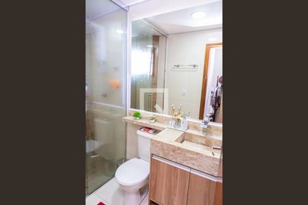 Casa à venda com 180m², 3 quartos e 3 vagasBanheiro da Suíte