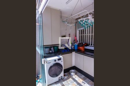 Casa à venda com 180m², 3 quartos e 3 vagasÁrea de Serviço