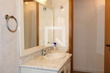 Apartamento para alugar com 125m², 3 quartos e 2 vagasBanheiro Social