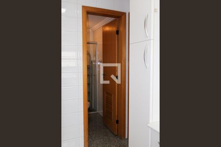 Apartamento para alugar com 125m², 3 quartos e 2 vagasBanheiro de Serviço