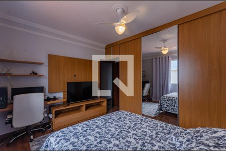 Casa à venda com 355m², 4 quartos e 4 vagasQuarto 2