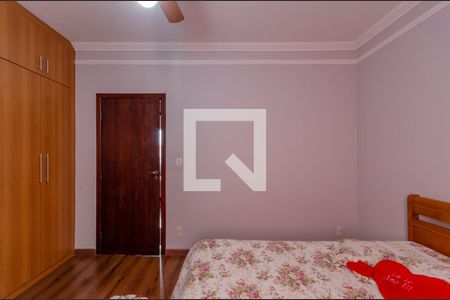 Casa à venda com 355m², 4 quartos e 4 vagasQuarto 3