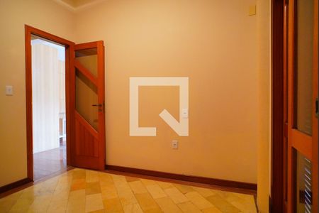 Casa para alugar com 315m², 4 quartos e 3 vagasQuarto 1