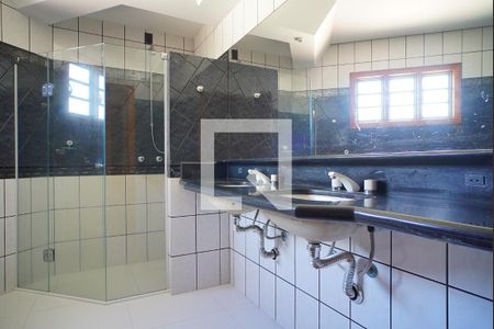 Casa para alugar com 315m², 4 quartos e 3 vagasBanheiro corredor
