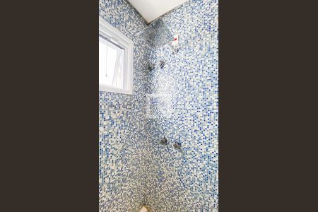 Casa à venda com 560m², 6 quartos e 25 vagasBanheiro da Suíte 2