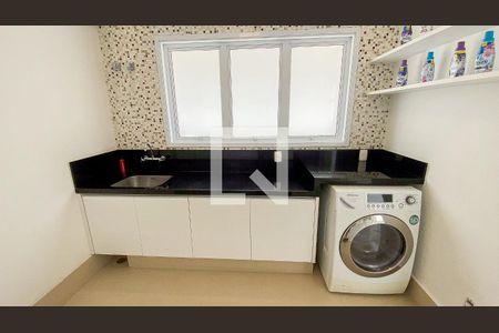 Casa à venda com 560m², 6 quartos e 25 vagasÁrea de Serviço