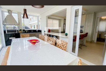 Casa à venda com 560m², 6 quartos e 25 vagasVaranda gourmet