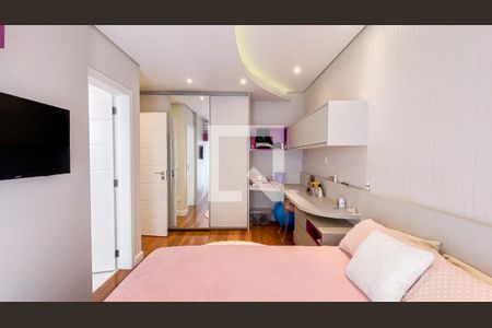 Casa à venda com 560m², 6 quartos e 25 vagasSuíte 3