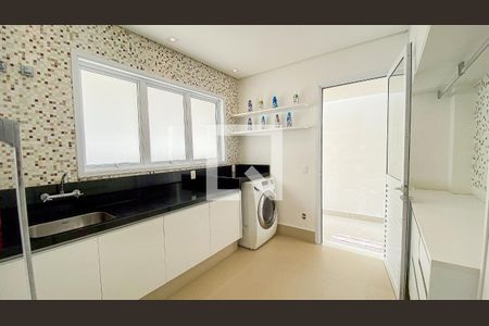 Casa à venda com 560m², 6 quartos e 25 vagasÁrea de Serviço