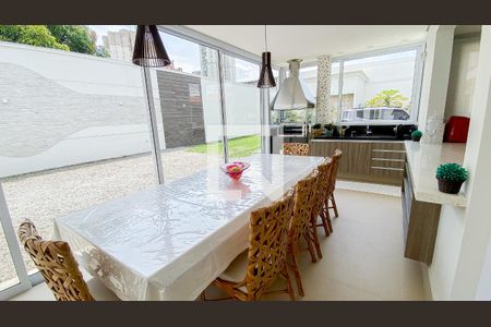 Casa à venda com 560m², 6 quartos e 25 vagasVaranda gourmet