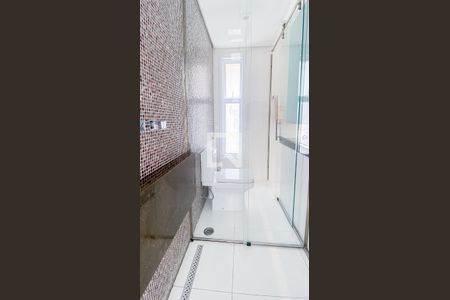 Casa à venda com 560m², 6 quartos e 25 vagasBanheiro da Suíte 1