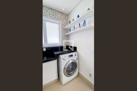 Casa à venda com 560m², 6 quartos e 25 vagasÁrea de Serviço