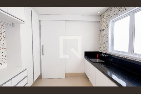 Casa à venda com 560m², 6 quartos e 25 vagasÁrea de Serviço