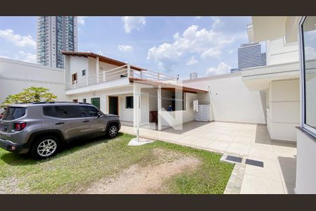 Casa à venda com 560m², 6 quartos e 25 vagasQuintal