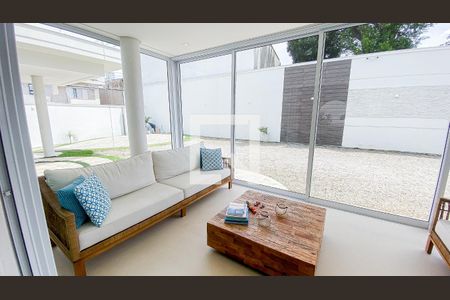 Casa à venda com 560m², 6 quartos e 25 vagasVaranda gourmet