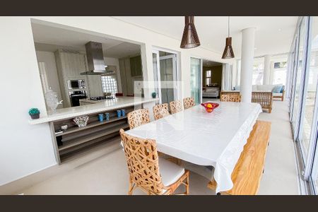 Casa à venda com 560m², 6 quartos e 25 vagasVaranda gourmet